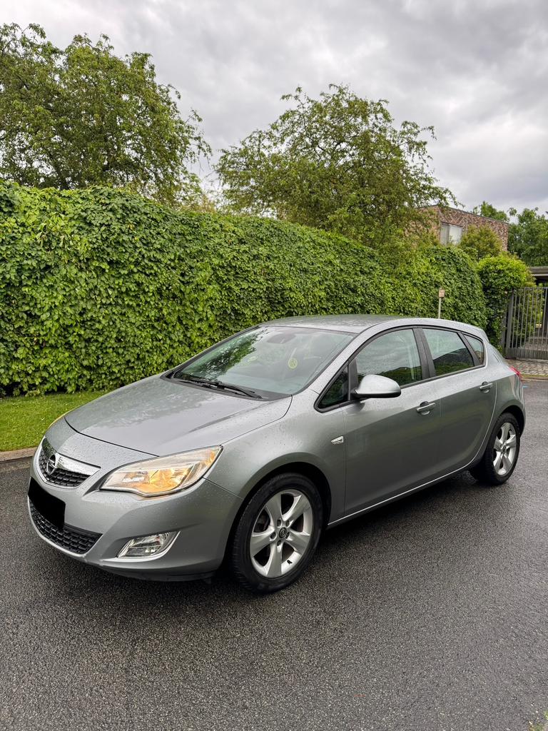 Opel astra 1.7 cdti 2011 185.000Km, Autos, Euro 5, Achat, Entreprise, Boîte manuelle