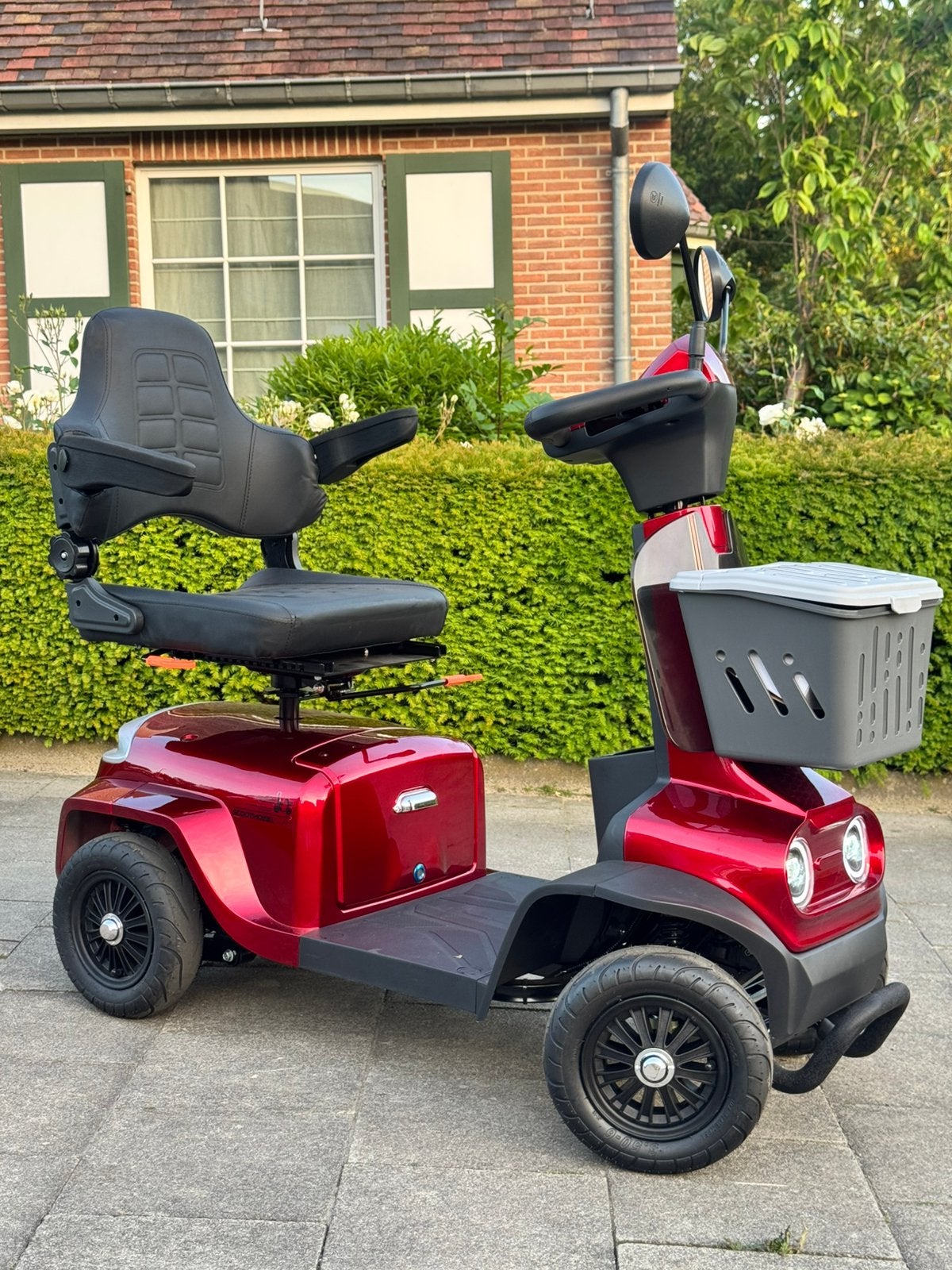 2026 MOBIETECH F4 Scootmobiel - met uitneembare lithium accu, Diversen, Nieuw, Ophalen of Verzenden, Shoprider, 16 km/u of meer