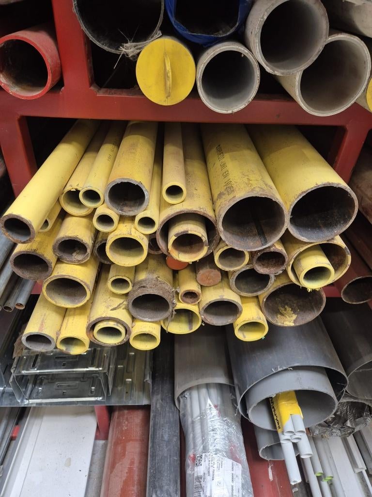 Stalen buizen gas en brandleiding, Doe-het-zelf en Bouw, Buizen en Afvoer, Gebruikt, Rechte buis, Overige materialen, 4 tot 6 meter