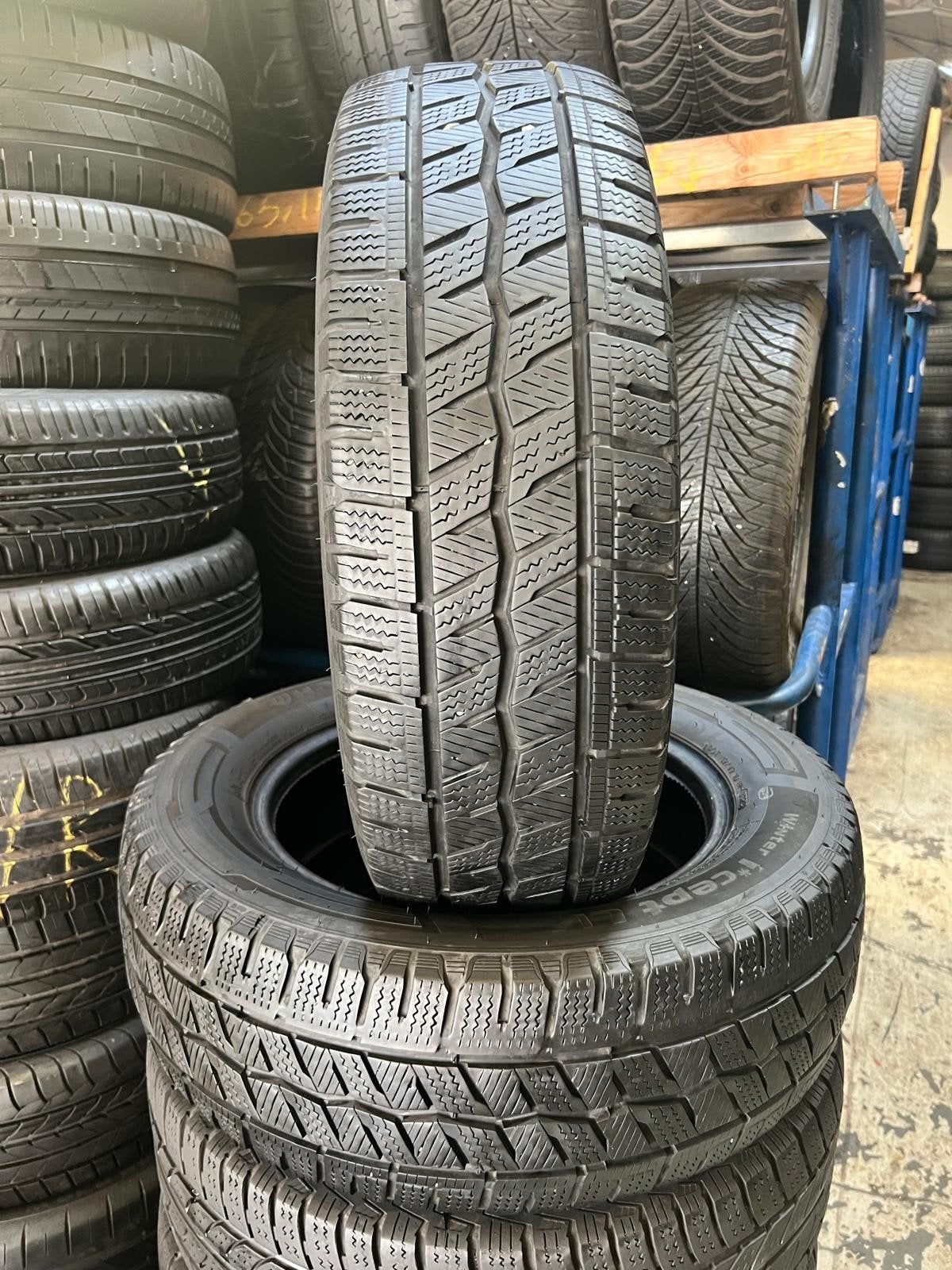 205/65/16c hankook avec montage et équilibrage, Autos : Pièces & Accessoires, Enlèvement