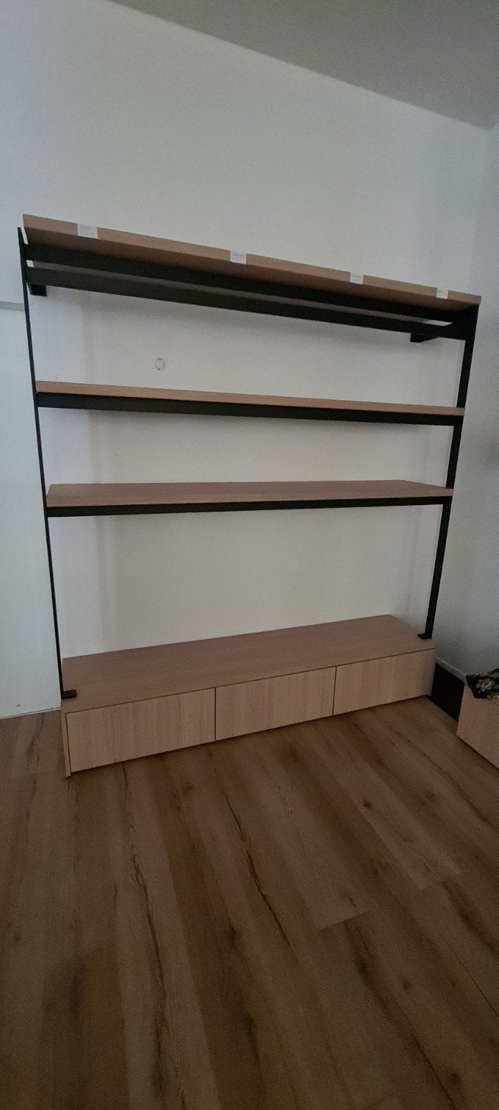 Winkelrekken te koop (4 stuks, hout & metaal), Ophalen