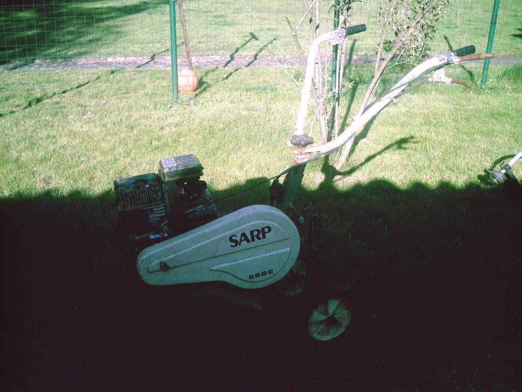 Motoculteur à essence pour aménagement, Enlèvement, Utilisé