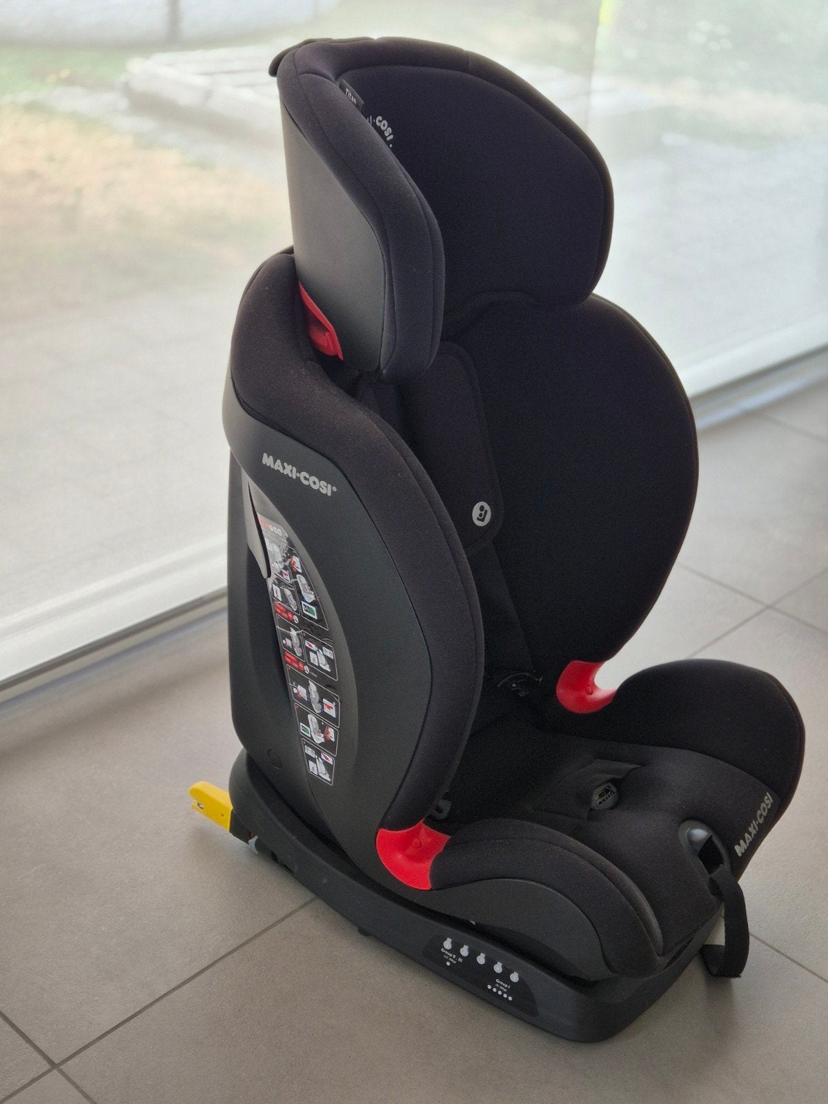 autostoel maxi-cosi titan 9 maanden tot 12 jaar, Kinderen en Baby's, Ophalen, Maxi-Cosi, Isofix