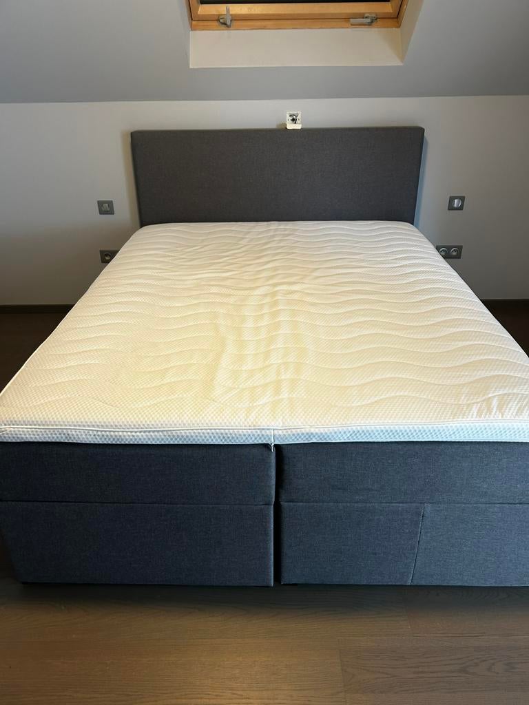 Grijze boxspring met opbergruimte 160x200cm, Ophalen, Tweepersoons, Zo goed als nieuw, 200 cm