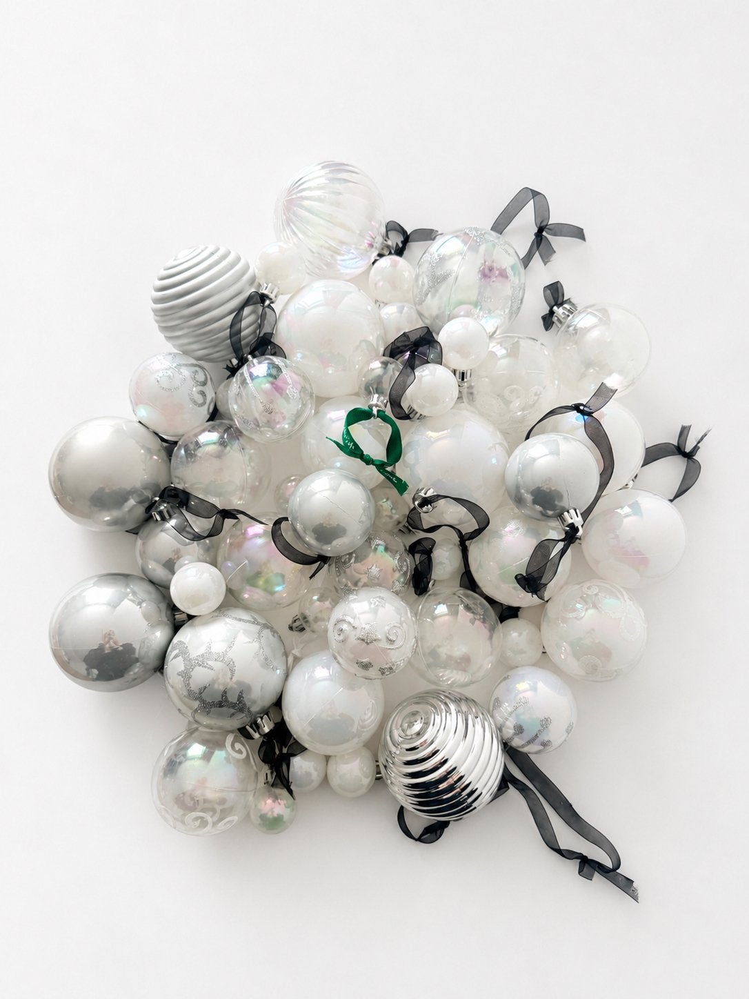 Lot de 46 boules de Noël plastique blanc Maisons du Monde, Enlèvement, Comme neuf