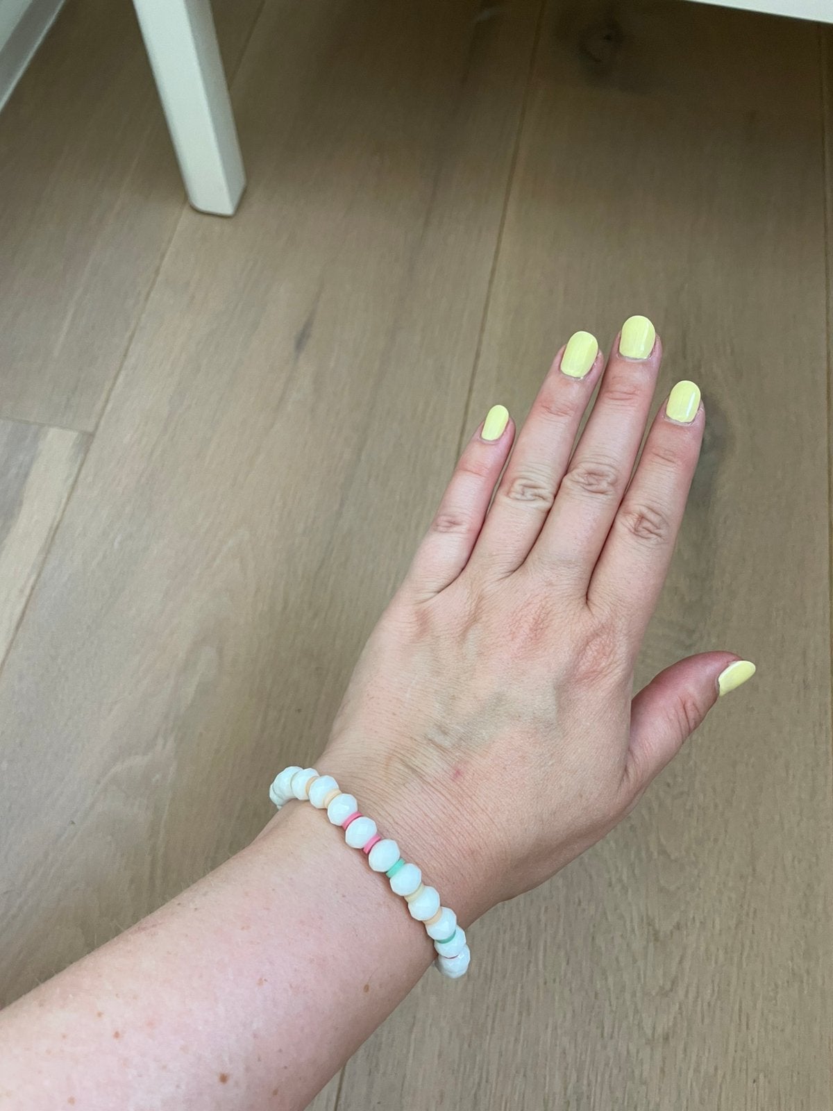 bracelet, Enlèvement ou Envoi, Avec bracelets à breloques ou perles, Comme neuf, Synthétique ou Plastique