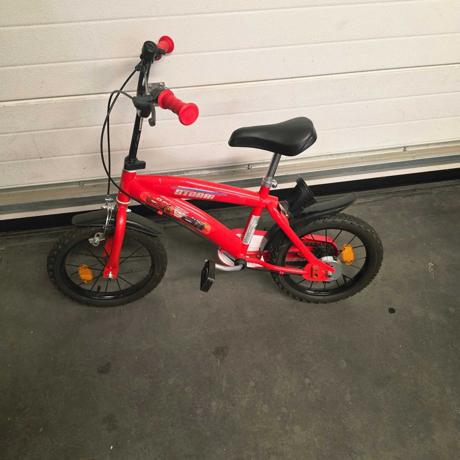 Vélo enfants  Cars Flash MC QUEEN, Vélos & Vélomoteurs, Enlèvement, Comme neuf