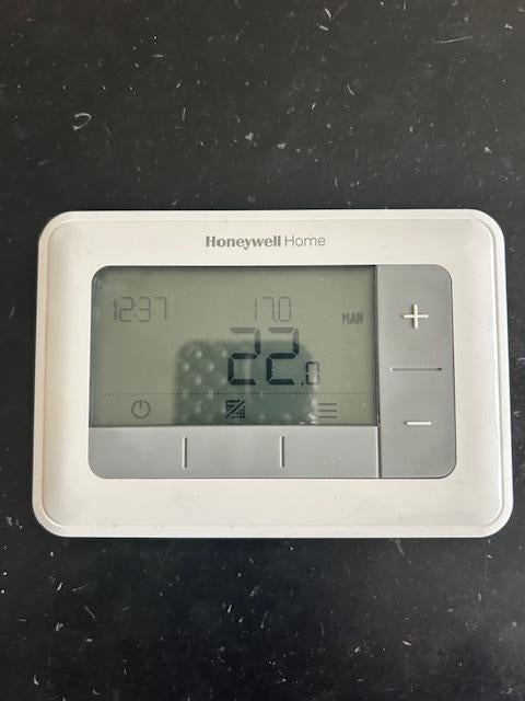 Honeywell Home T4 klokthermostaat met dagprogramma, Bricolage & Construction, Enlèvement, Comme neuf