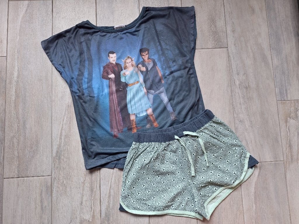 ✿ M146/152 - Nieuwe zomerpyjama de nachtwacht, Neuf, Enlèvement ou Envoi, Vêtements de nuit ou Sous-vêtements, Nachtwacht