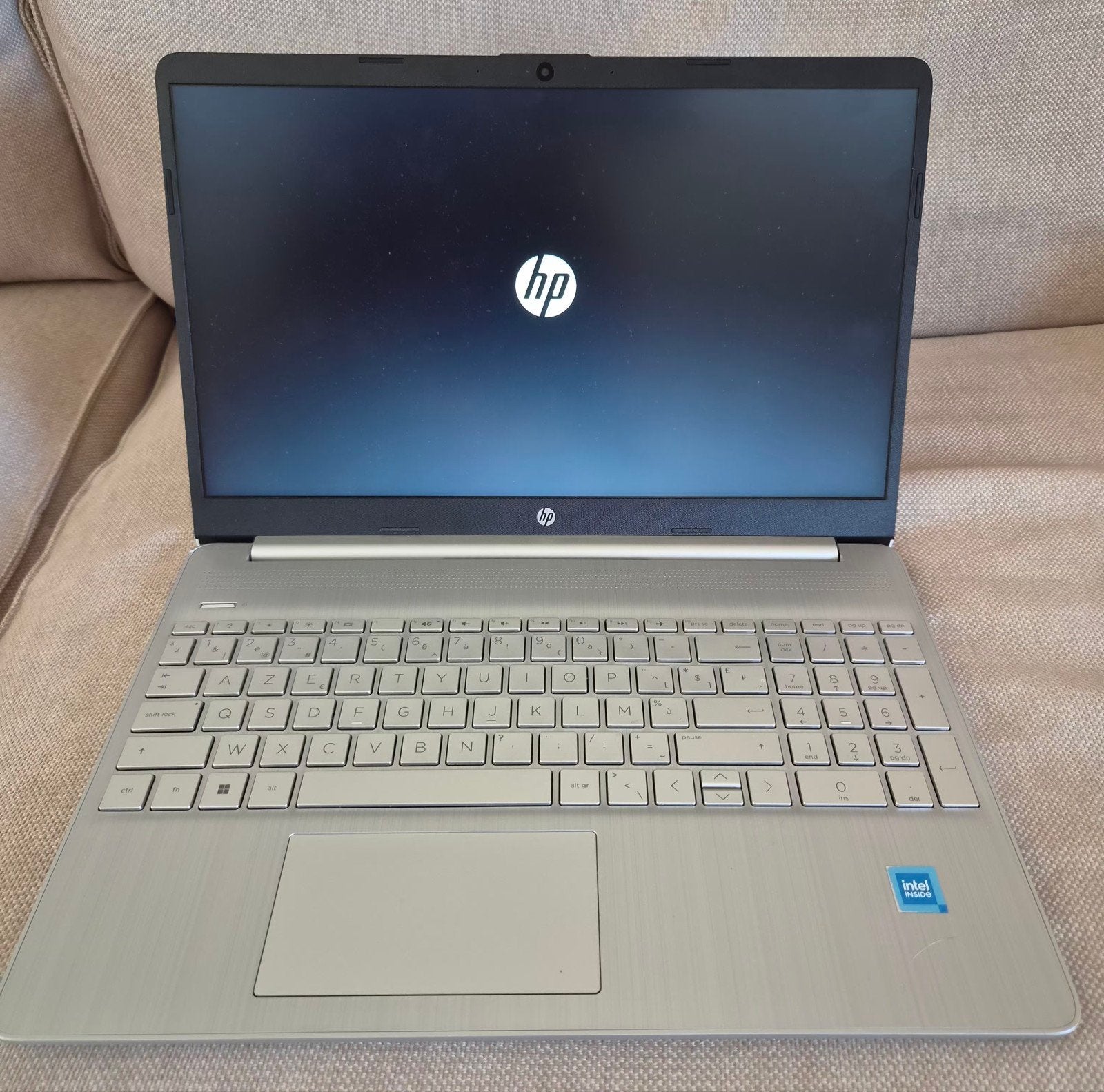 HP Laptop 15s-fq3xxx
Ordinateur portable, Enlèvement