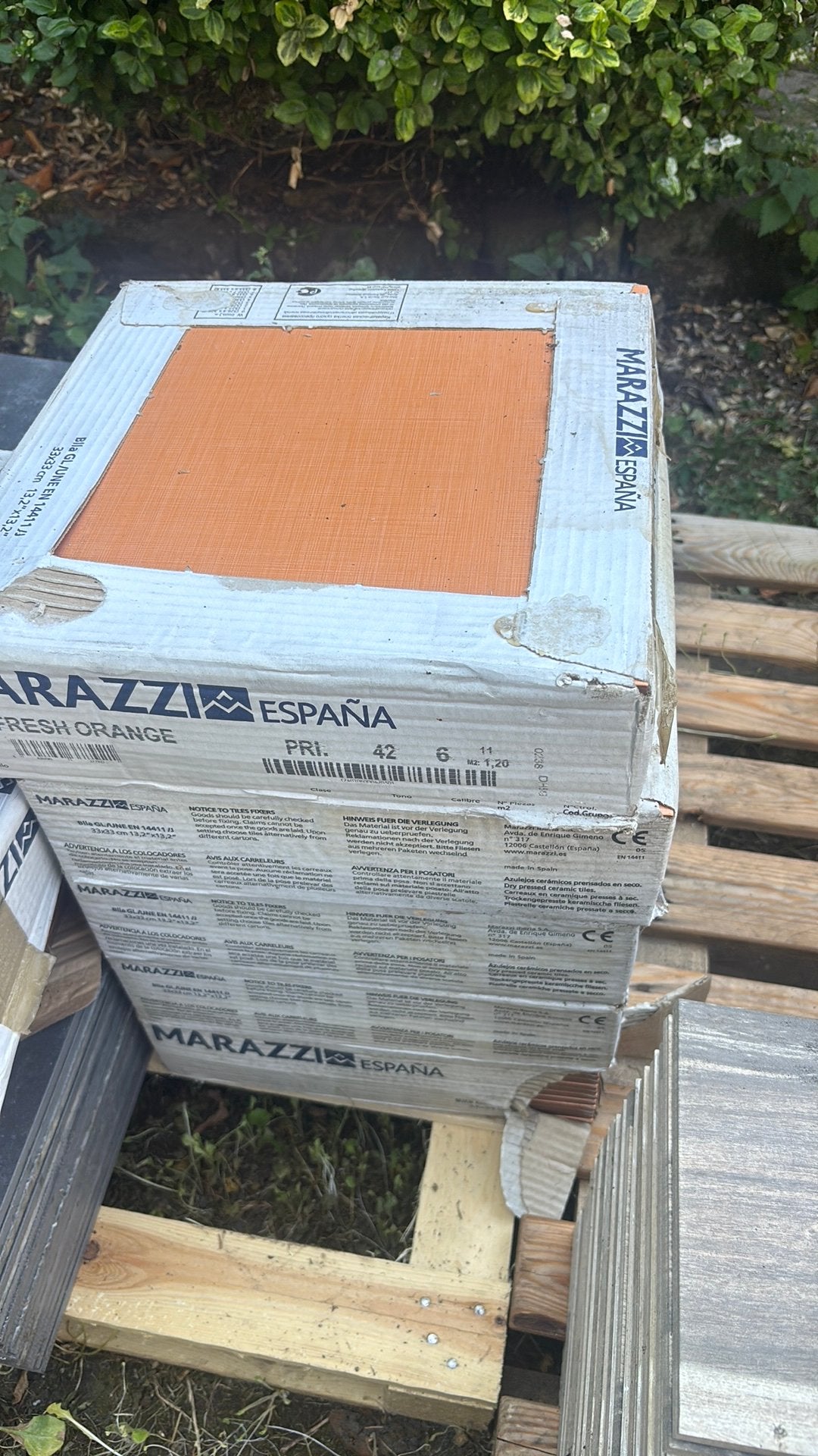 Carrelage Marazzi 3333 orange & blanc + frises, Bricolage & Construction, Enlèvement, Neuf, Autres types
