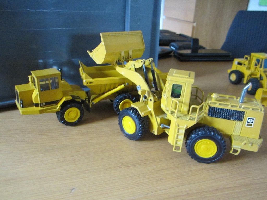 CAT 988B+D400, Ophalen of Verzenden, Zo goed als nieuw