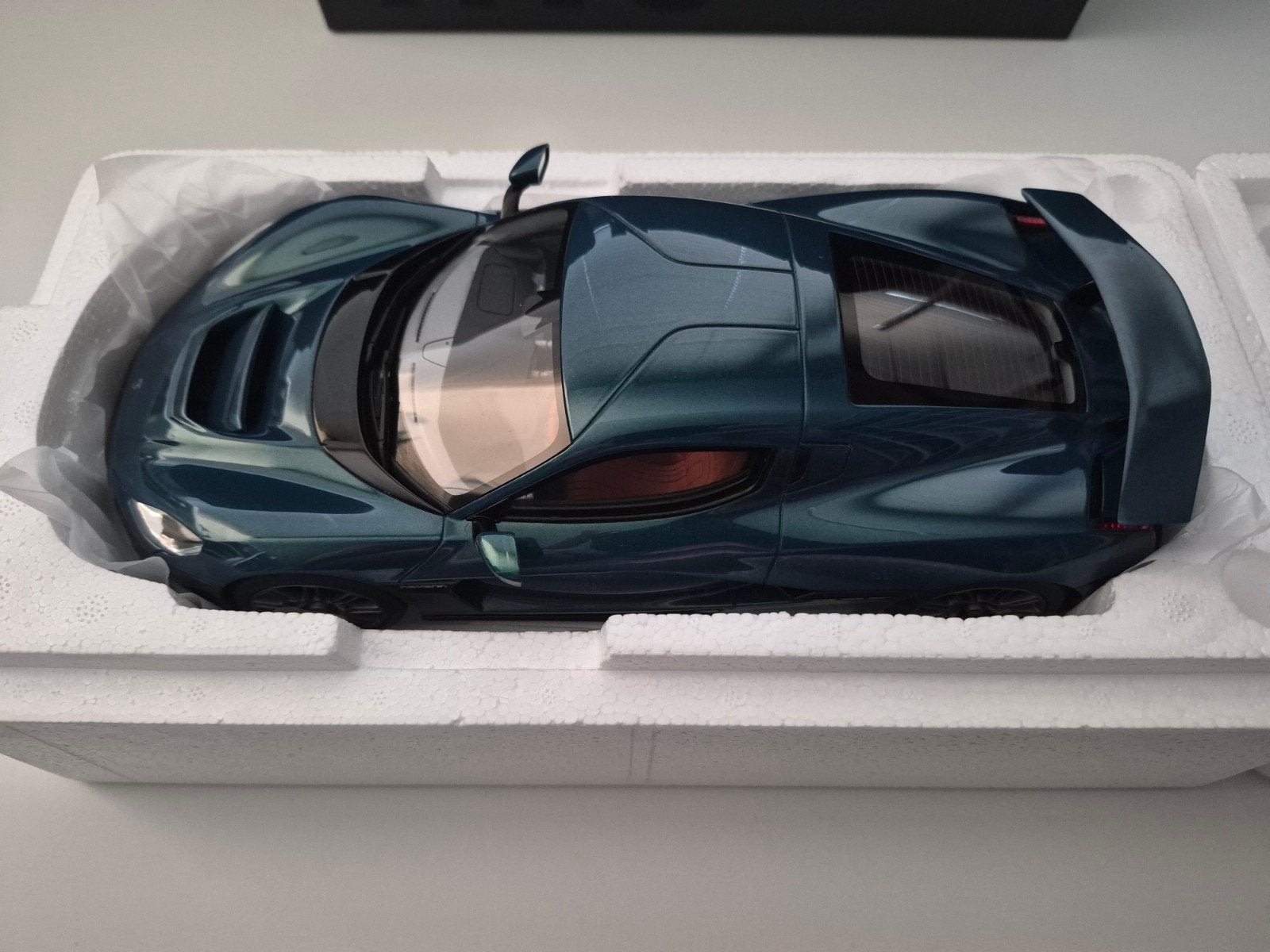 GT Spirit 1/18 Rimac Nevara 2021 Bleu (GT405), Enlèvement ou Envoi, Neuf, Voiture, Autres marques