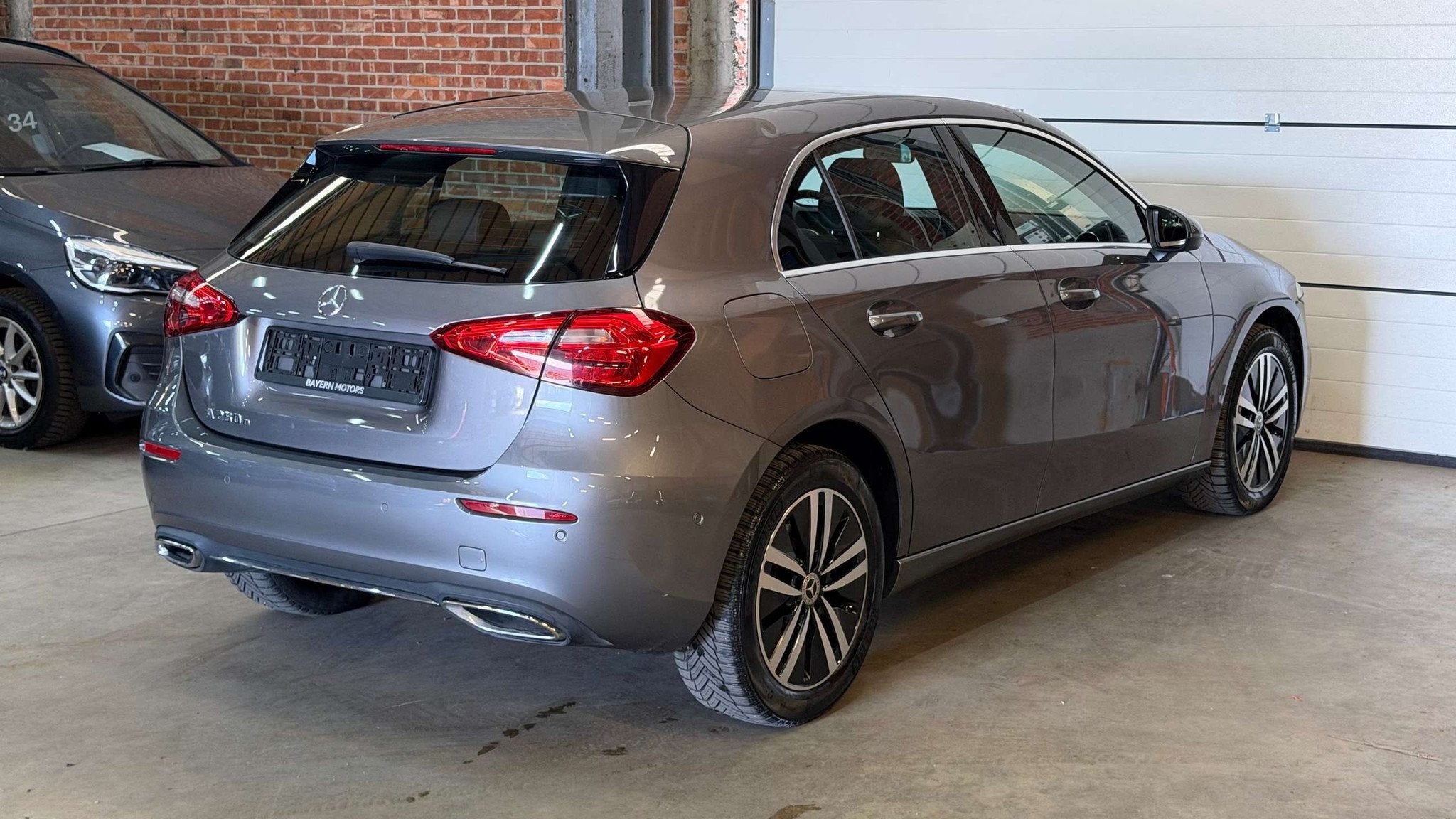Mercedes-Benz A 250 e PHEV Garantie Automaat Plug in Hybride, Auto's, Automaat, https://public.car-pass.be/vhr/fbfbb523-6bc4-45dc-bdfc-37a8c7fe144c