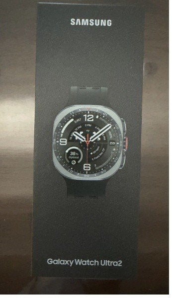 Galaxy watch Ultra 2 Titanium Silver 2026, Enlèvement ou Envoi, Neuf