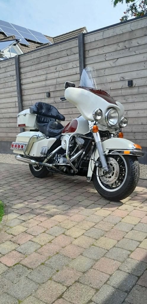 Harley Davidson FLHT, Motoren, 2 cilinders, 1340 cc, Gebruikt, Particulier