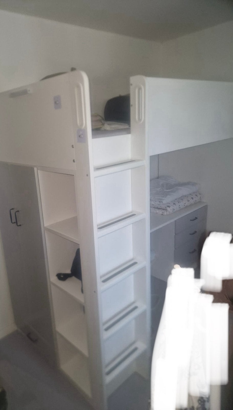 Kinderbed met kast en bureau te koop, Huis en Inrichting, Ophalen, Zo goed als nieuw