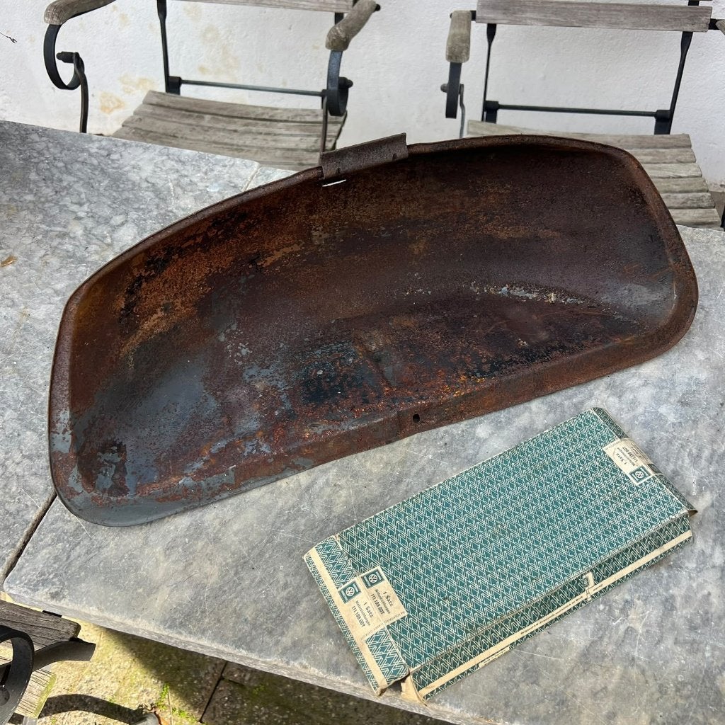 Godet pour roue de secours VW Type 3 1970 - 1973, Enlèvement ou Envoi, Utilisé