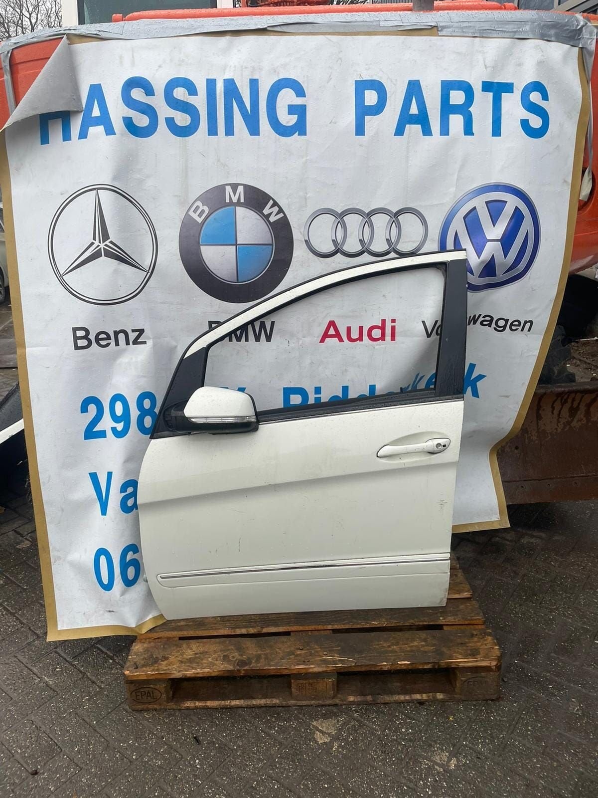 Mercedes B  W245  klasse deur linksvoor, Utilisé, Porte, -, Enlèvement ou Envoi