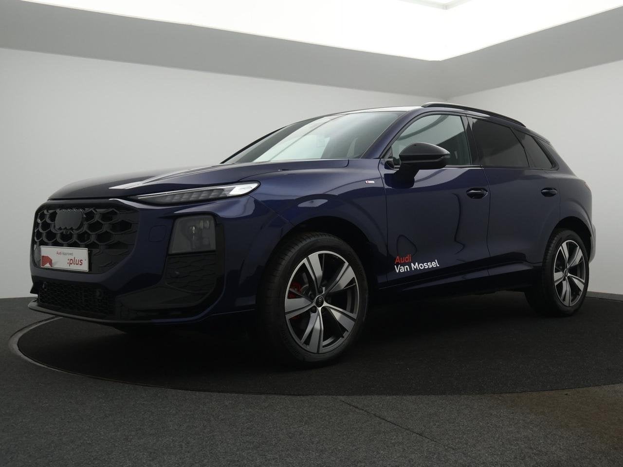 Audi Q3 SUV Audi Q3 SUV S line TFSI 150PK *DEMO*AUTOMAAT*VIR, Auto's, Automaat, Blauw, https://public.car-pass.be/vhr/77313e59-8ab5-448f-a113-ef3c91908e98