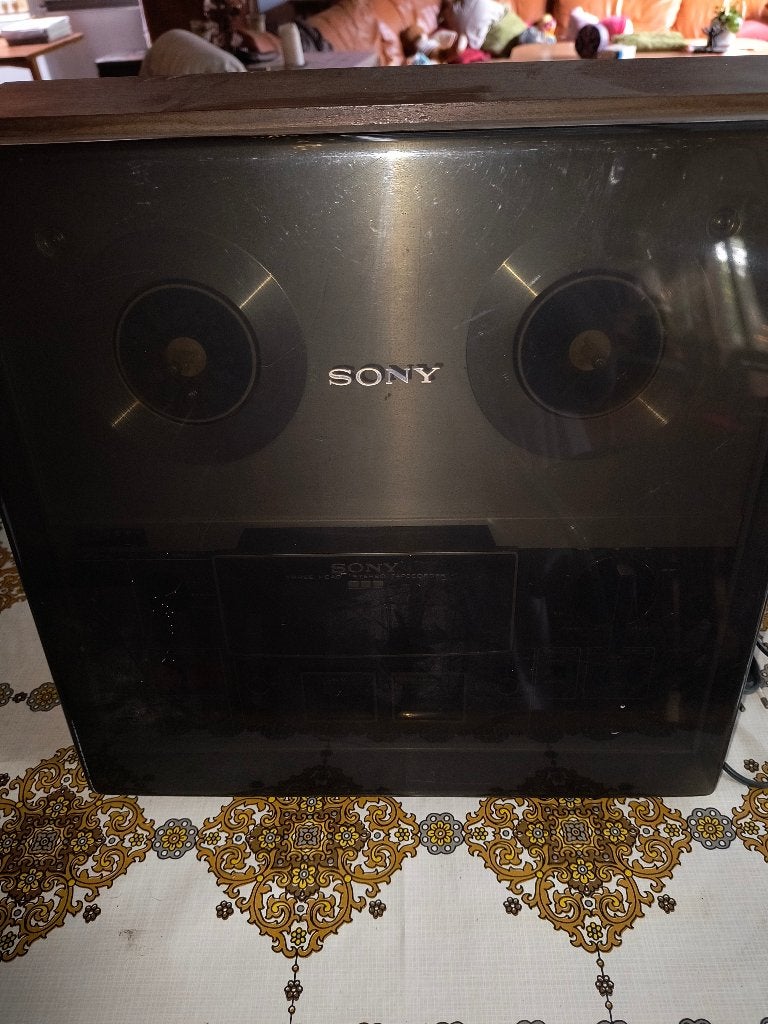 SONY tape recorder, Enlèvement, Avec protection anti-poussière
