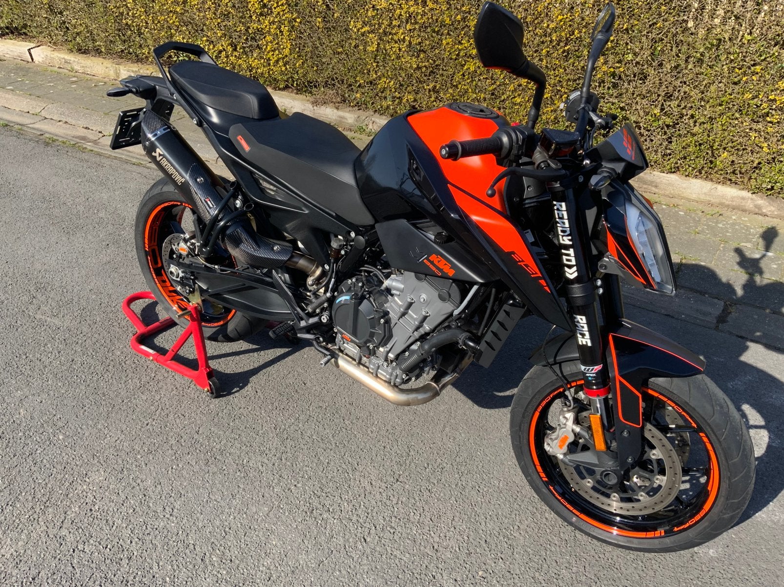 Premier propriétaire de la KTM 890, Permis Moto A, Occasion, Plus de 35 kW, 889 cm³