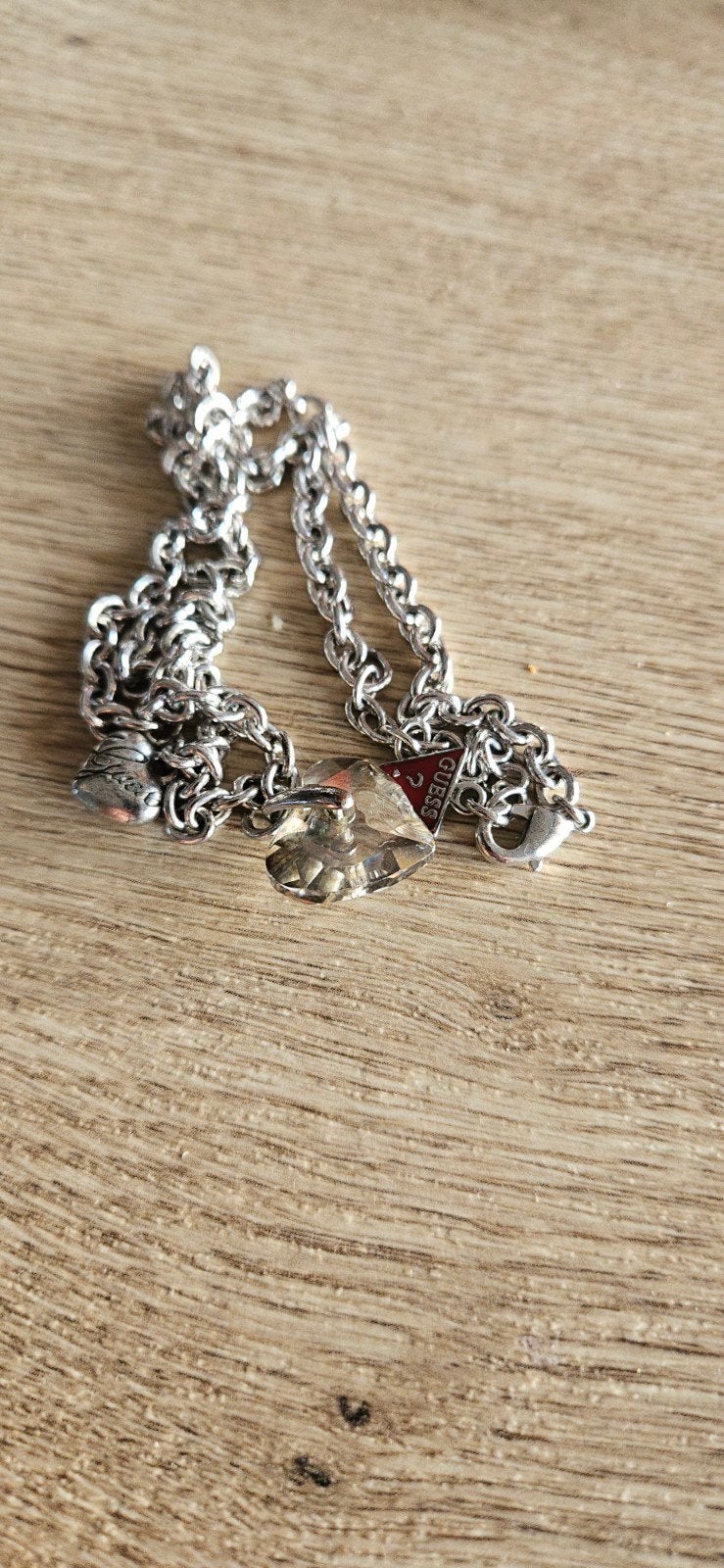 collier argent guess avec pendentif, Handtassen en Accessoires, Bedels, Ophalen, Zilver