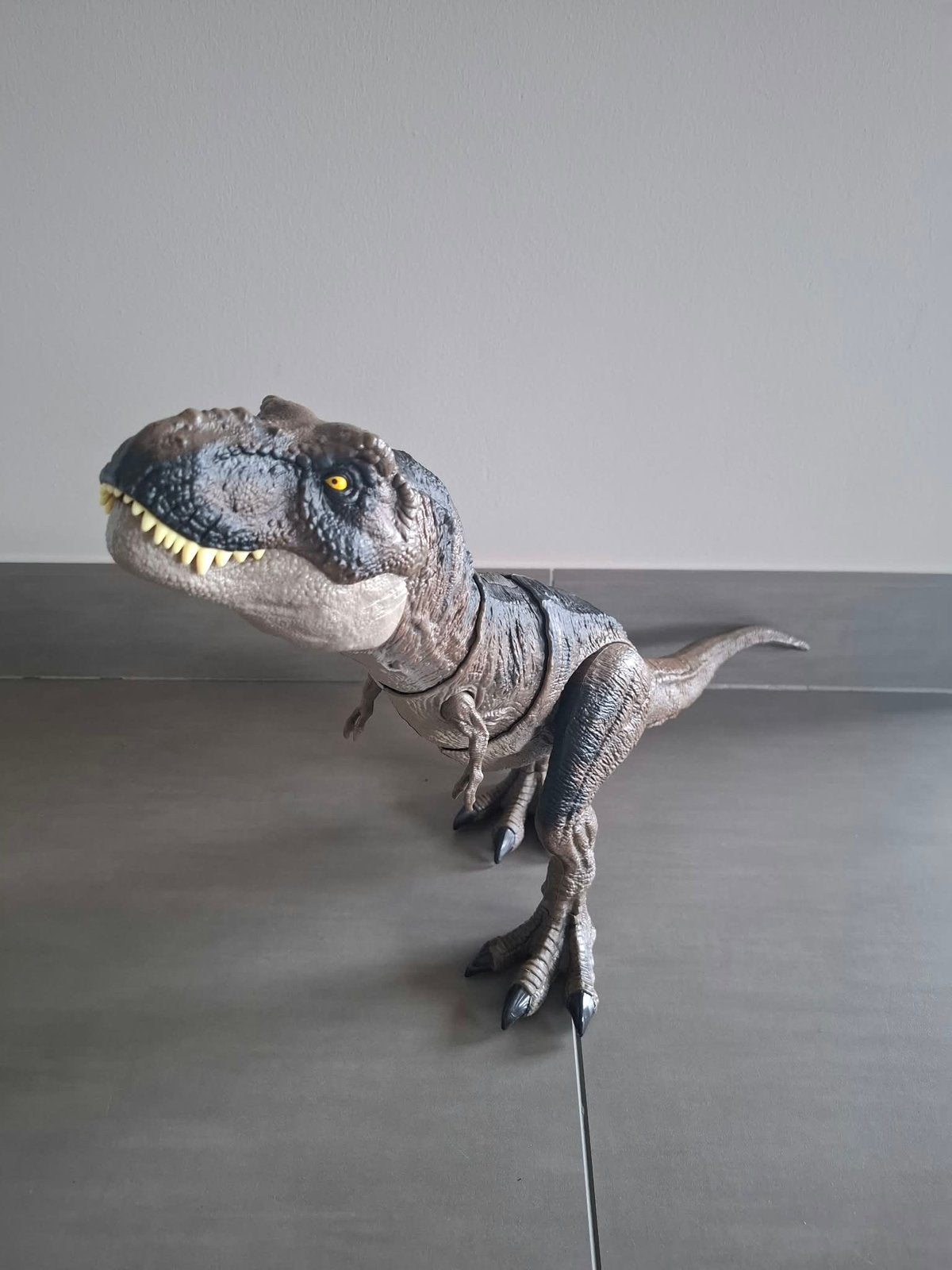 Dinosaure, Enlèvement, Neuf