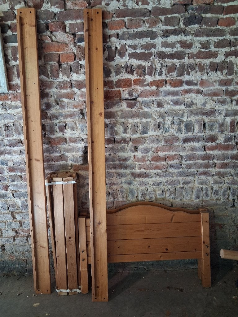 IKEA eenpersoonsbed, Huis en Inrichting, Ophalen, Gebruikt, Eenpersoons, Hout