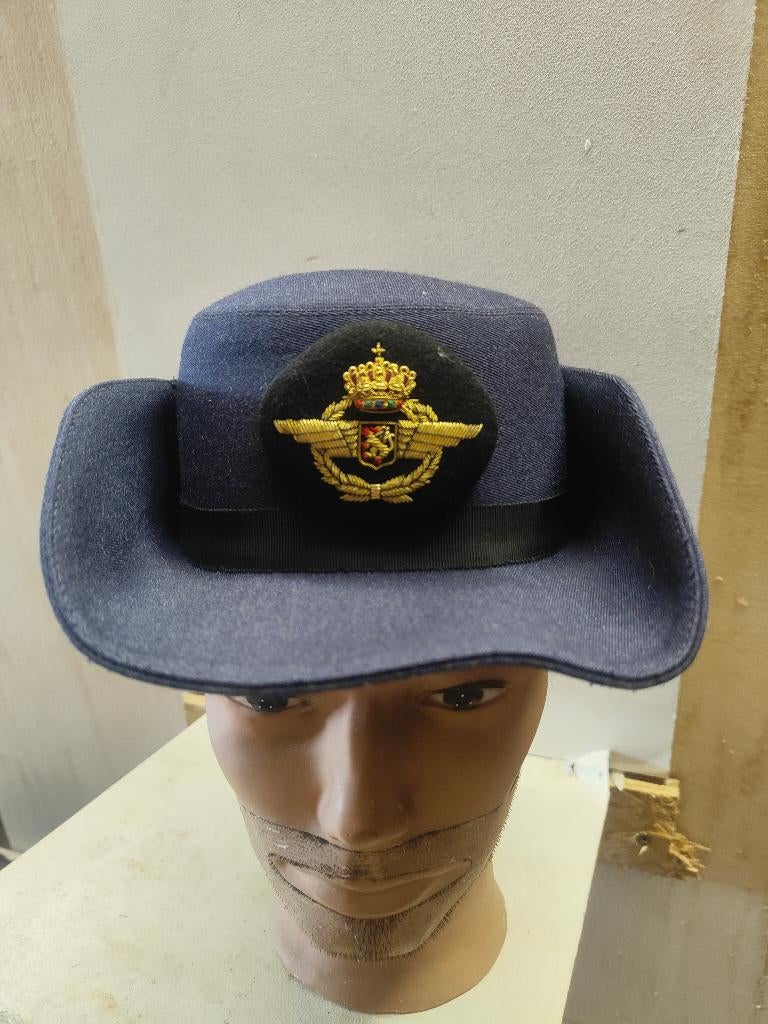 Képi féminin de l armée belge, Collections, Enlèvement ou Envoi