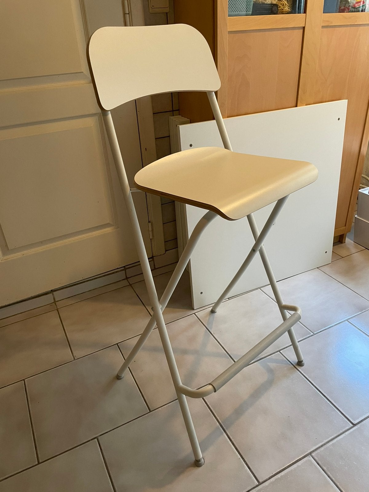 Barkruk van Ikea, Enlèvement, Comme neuf