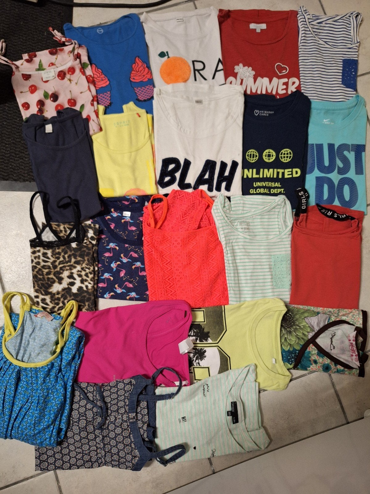 lot T shirts en kleedje, Kinderen en Baby's, Ophalen of Verzenden