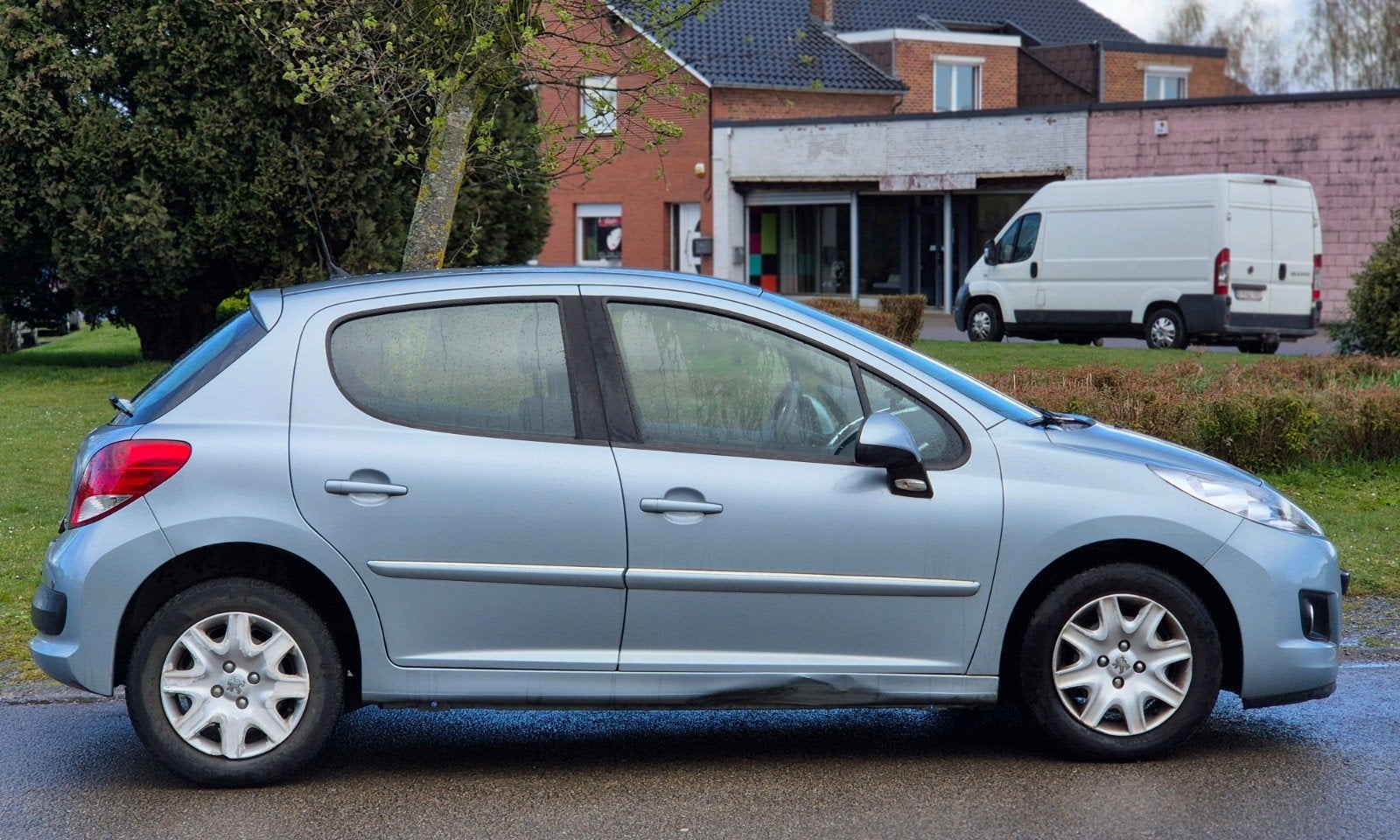 Peugeot 207 14ess 2011.  145000km clima ctok 3999€, Autos, Euro 5, Boîte manuelle, 5 portes, Particulier