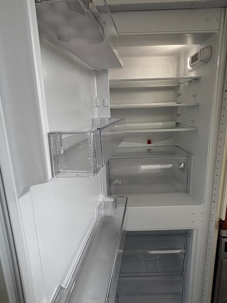 Frigo + congelateur encastrable tres bon état, Enlèvement, Comme neuf