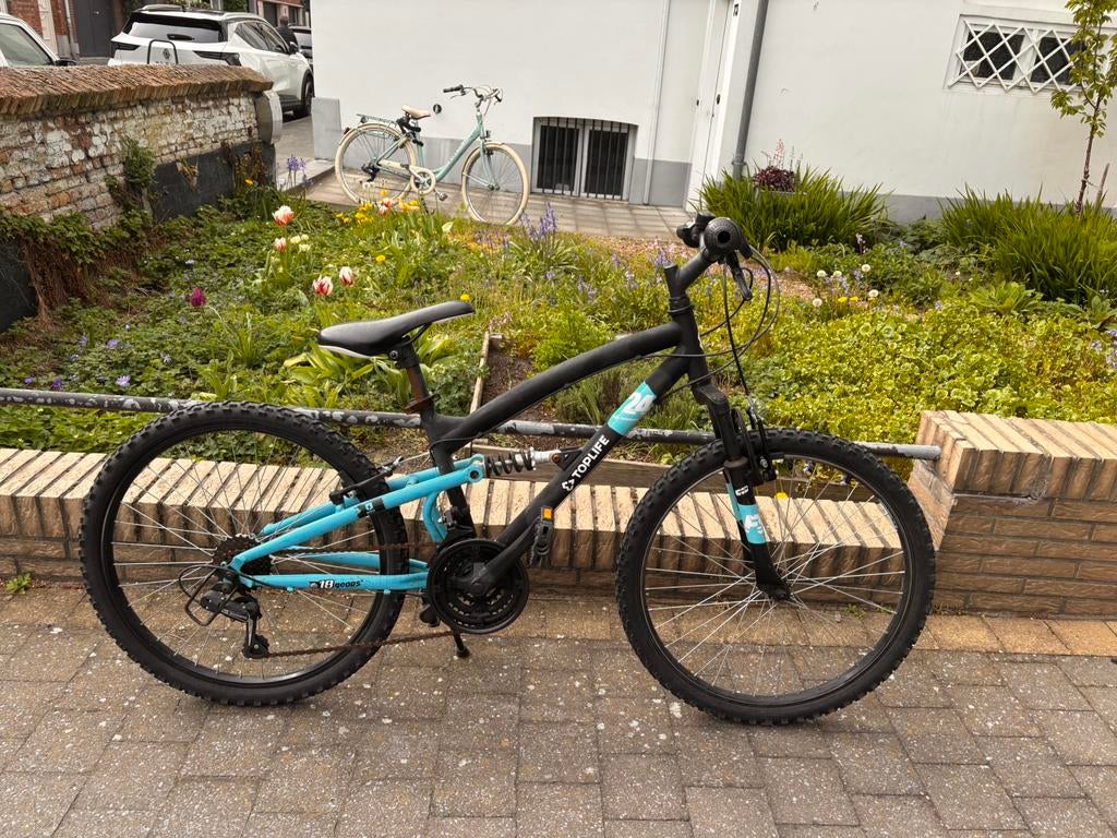 Sportieve kinderfiets  – zwart/blauw, goede staat, Ophalen, Zo goed als nieuw, 20 tot 24 inch