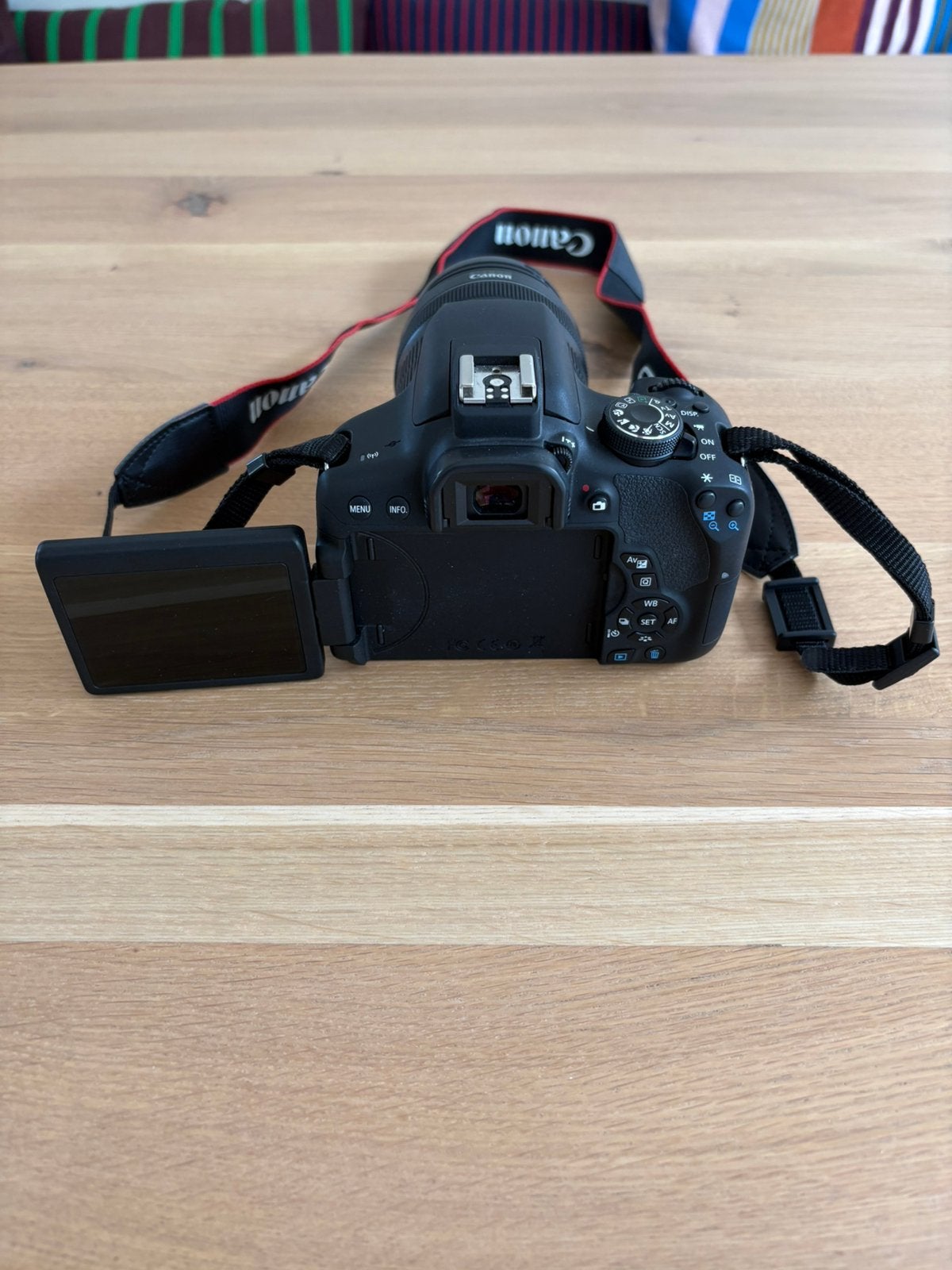 Digitaal fototoestel Canon EOS750D met 18-135mm lens, TV, Hi-fi & Vidéo, Appareils photo numériques, Enlèvement, Comme neuf, Canon