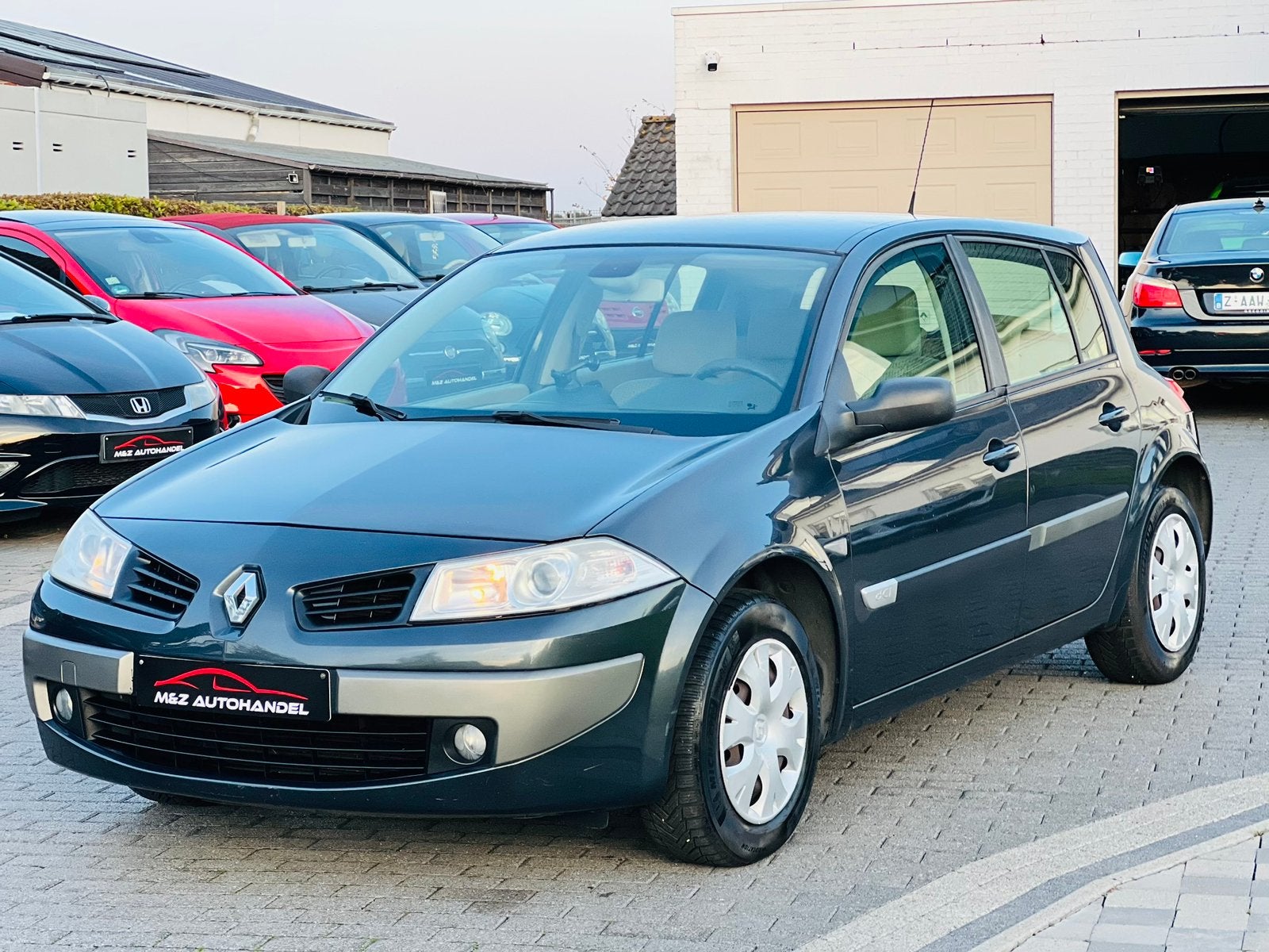 Renault Megane 1.6i * AUTOMAAT * BENZINE * 130.000 KM, Auto's, Automaat, 82 kW, Elektrische ramen, 1600 cc