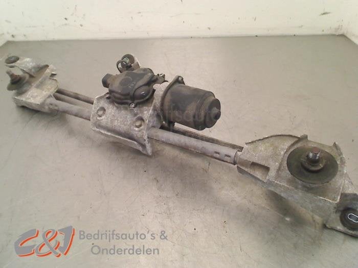 Ruitenwismotor + Mechaniek van een Nissan Navara, Gebruikt, -, -, Ophalen of Verzenden
