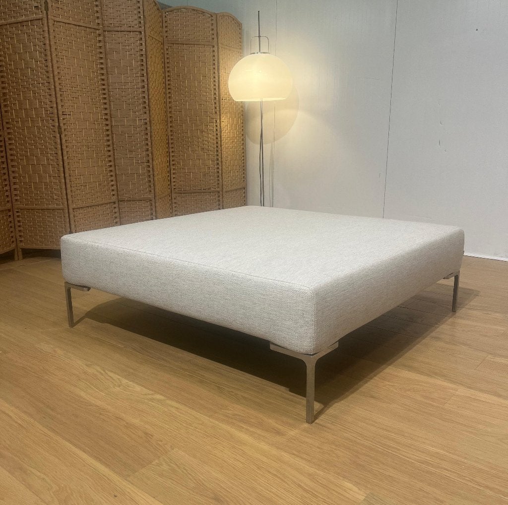 NEUF B&B Italia Charles XL Pouf Beige + garantie, Neuf, 100 à 125 cm, Enlèvement ou Envoi, Carré