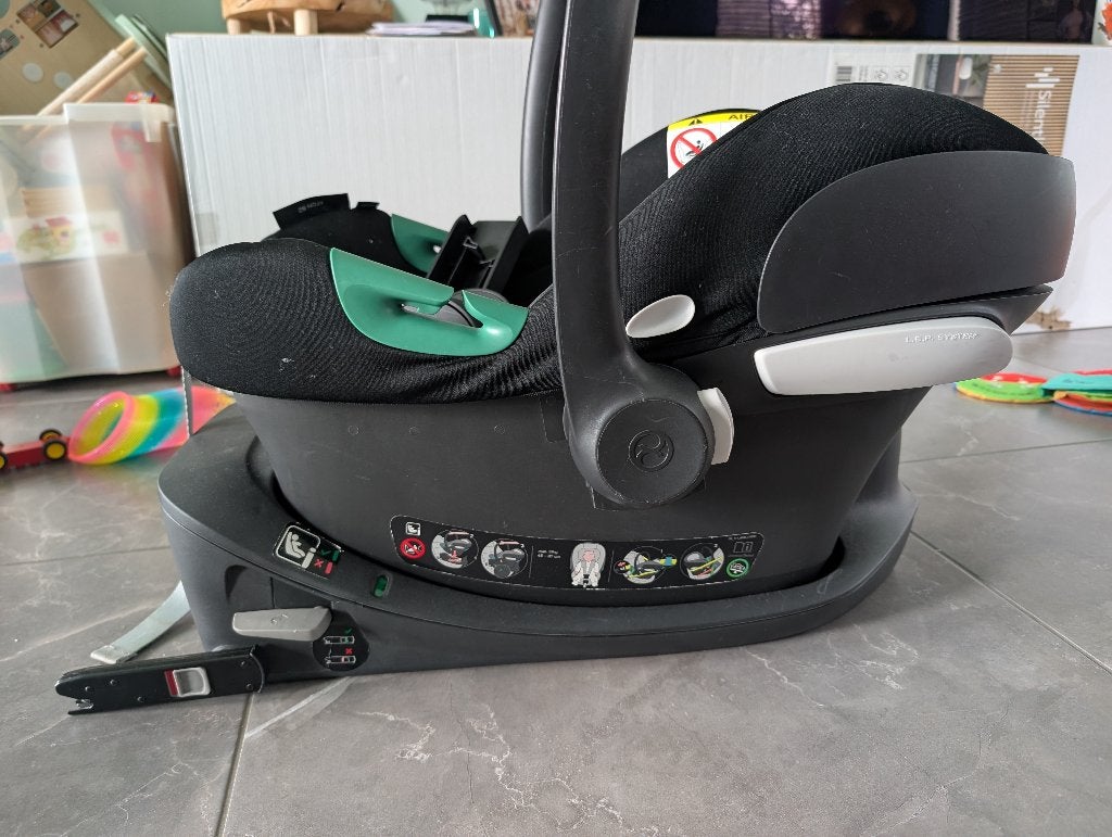 Cybex Aton B2 i-size met isofix, Gebruikt, Verstelbare rugleuning, Isofix, 0 t/m 13 kg