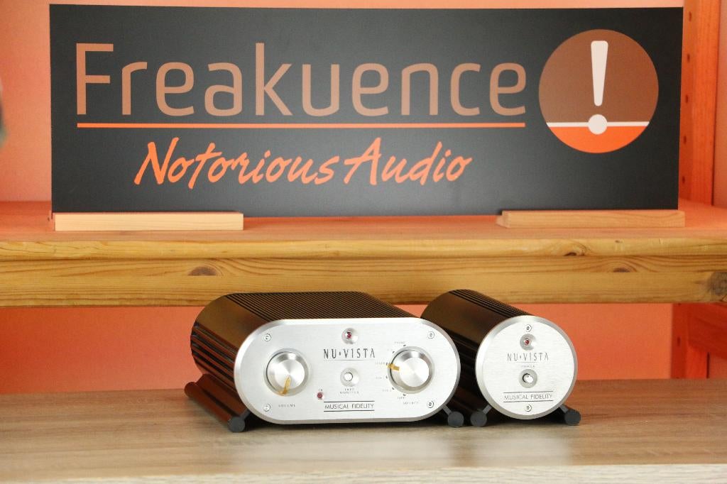 Musical Fidelity Nu-Vista 300 / NuVista Pre-amp. Hybride!, TV, Hi-fi & Vidéo, Amplificateurs & Ampli-syntoniseurs, Comme neuf