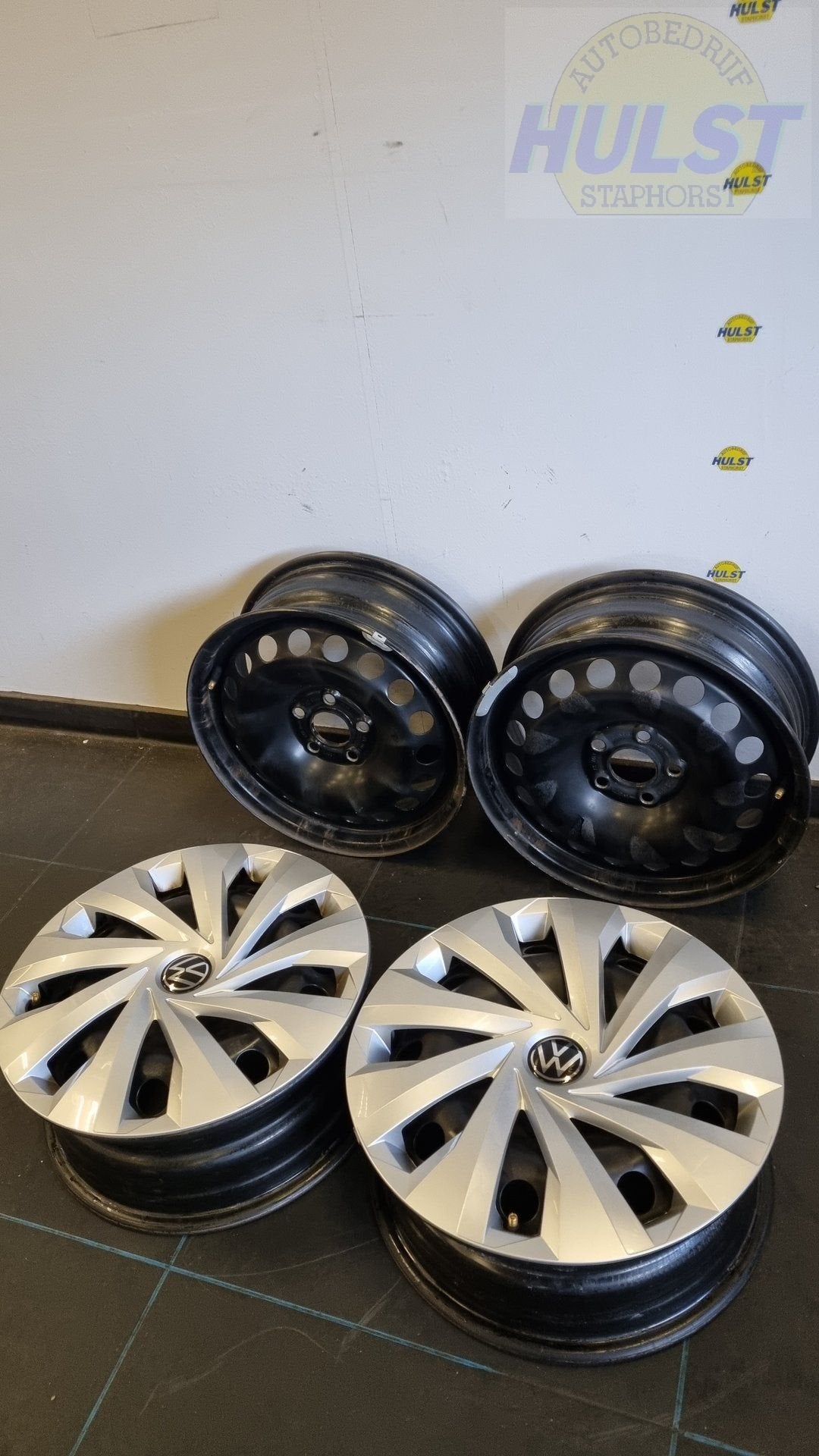 4 gebruikte originele VW velgen met wieldoppen, Auto-onderdelen, Banden en Velgen, Ophalen, Gebruikt, 15 inch, Velg(en)