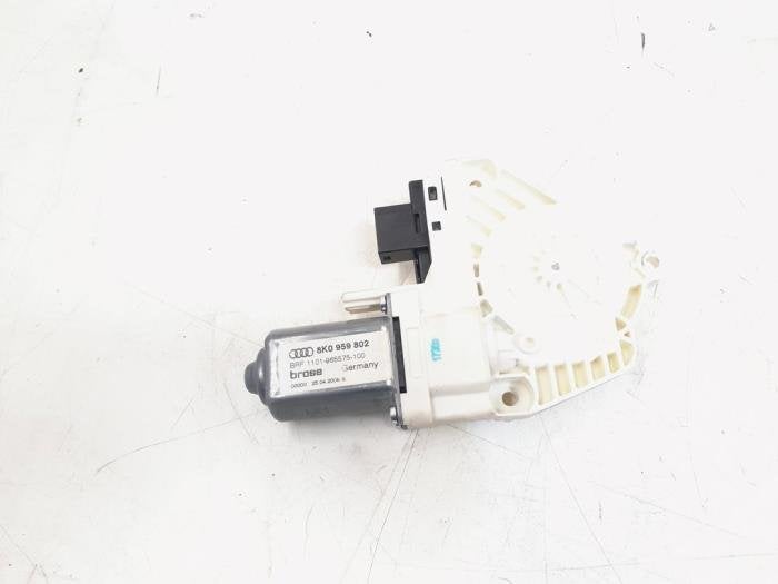 Moteur de vitre portière d'un Audi A4, -, 3 mois de garantie, Audi, Utilisé