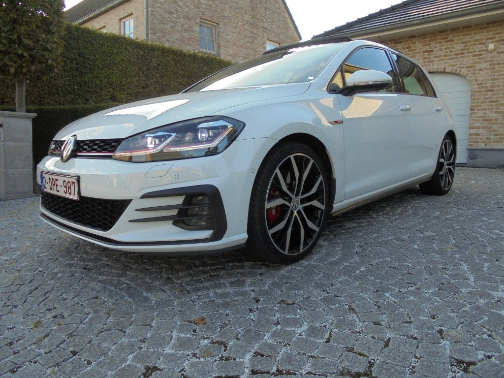 VW GOLF GTI 245pk /PANO/GR. NAVI/ 19" ALU VELGEN/DYNAUDIO!!!, Auto's, Stof, Euro 6, 5 deurs, Golf