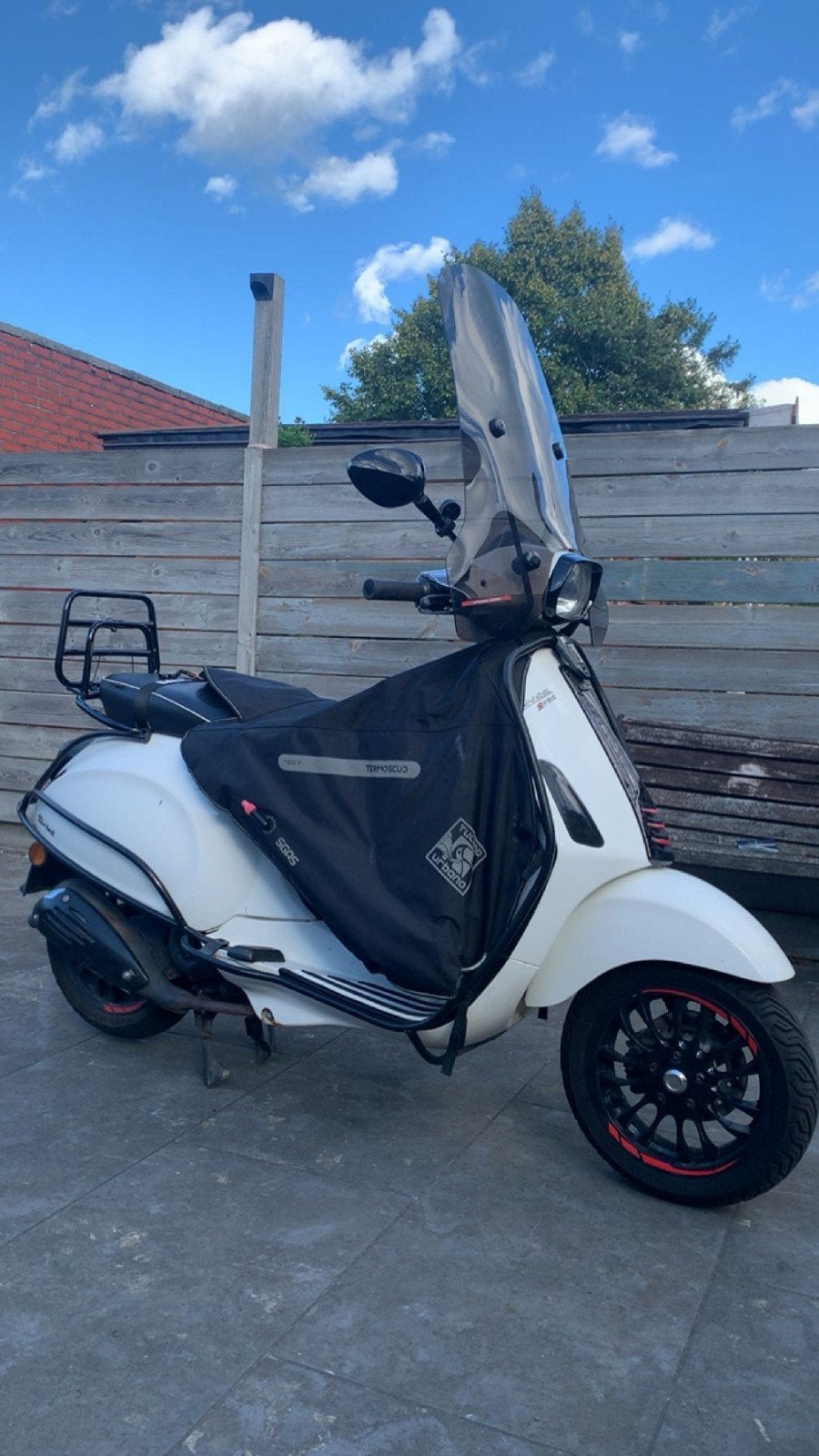 Vespa sprint, Ophalen, Gebruikt, Benzine, 50 cc