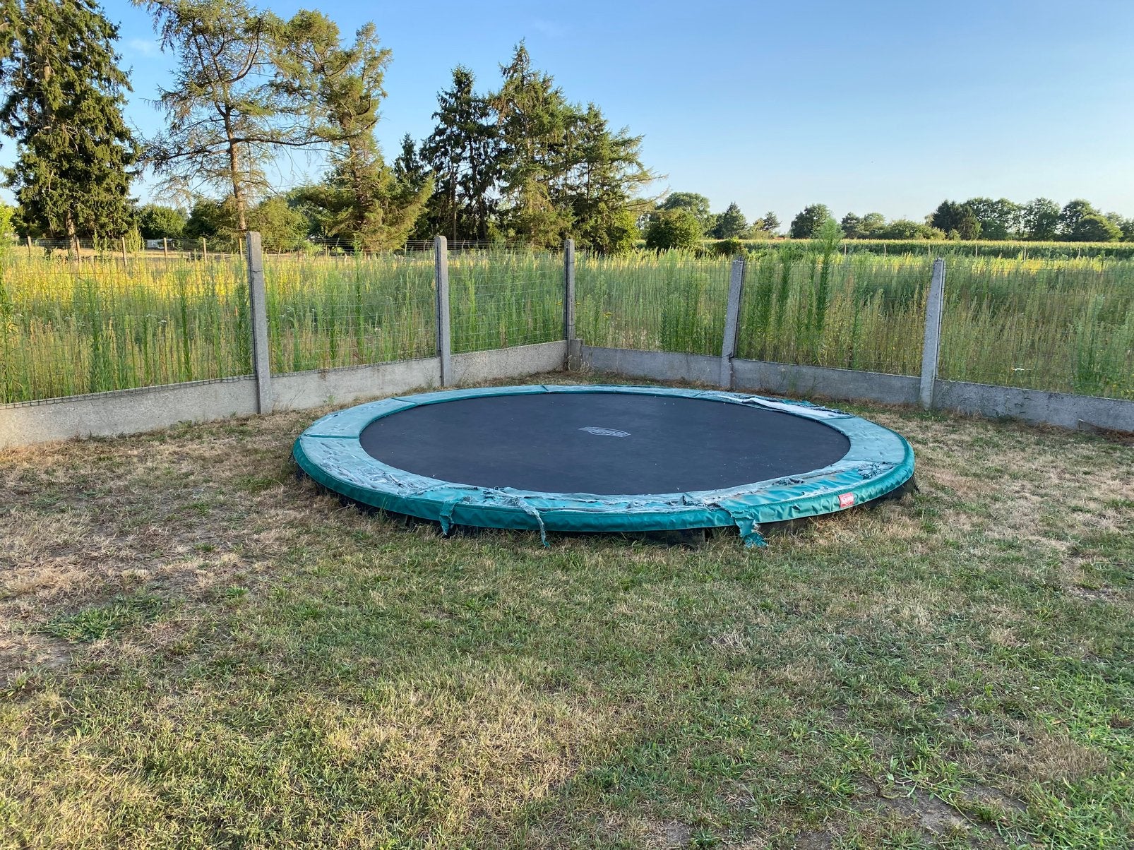 Trampoline Berg inground Champion 430, Ophalen, Gebruikt