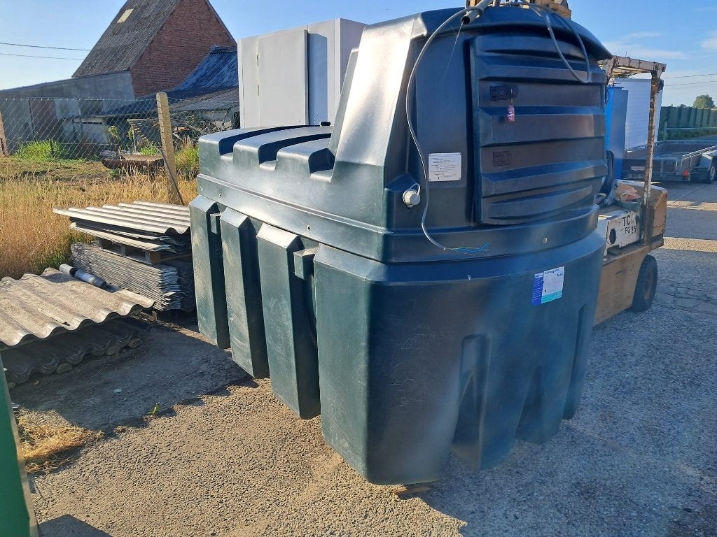 dieseltank 2500 liter dubbelwandig met ingebouwde pomp, Ophalen