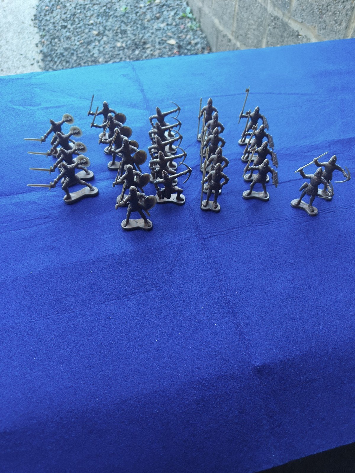 55x Soldats vikings en plastique bronze et gris, Enlèvement ou Envoi, Utilisé