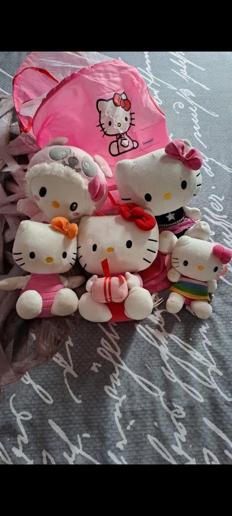 Lot de peluches hello kitty, Enlèvement