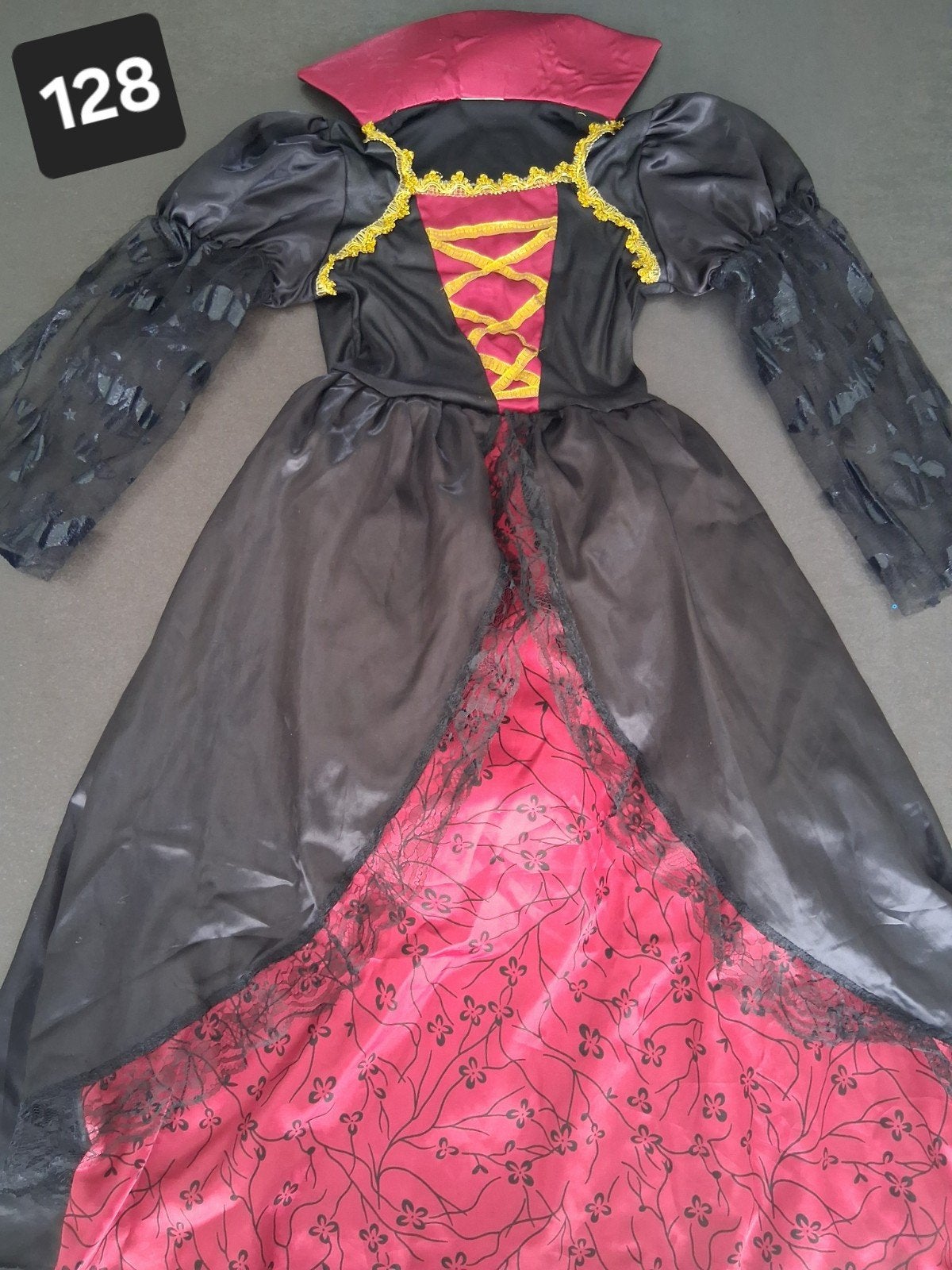 Costume de sorcière taille 128, Enlèvement ou Envoi